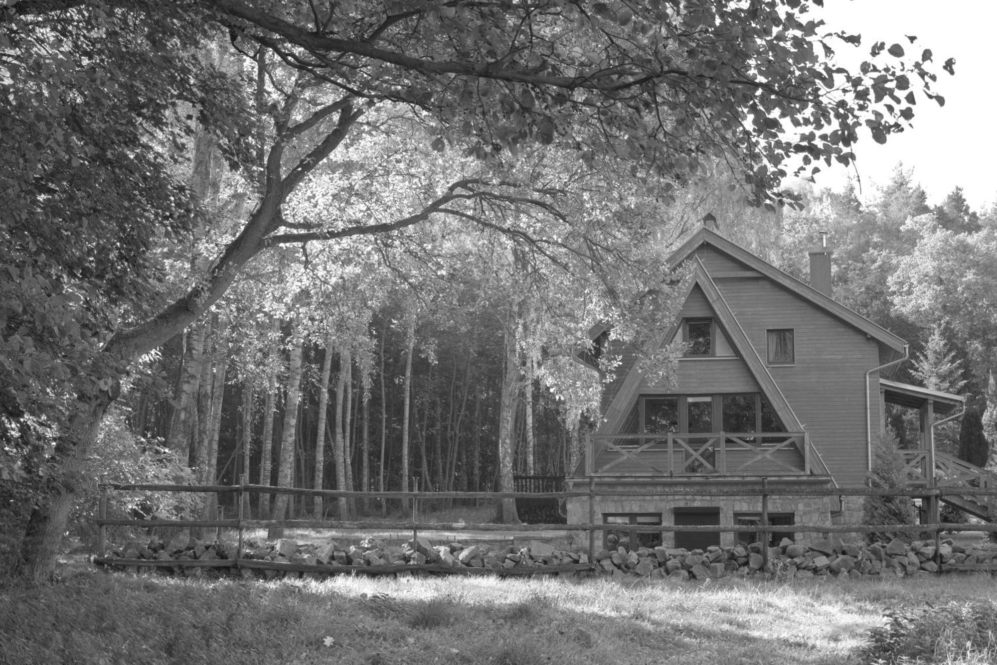 Hotel Wyrwidab Chodzież Buitenkant foto